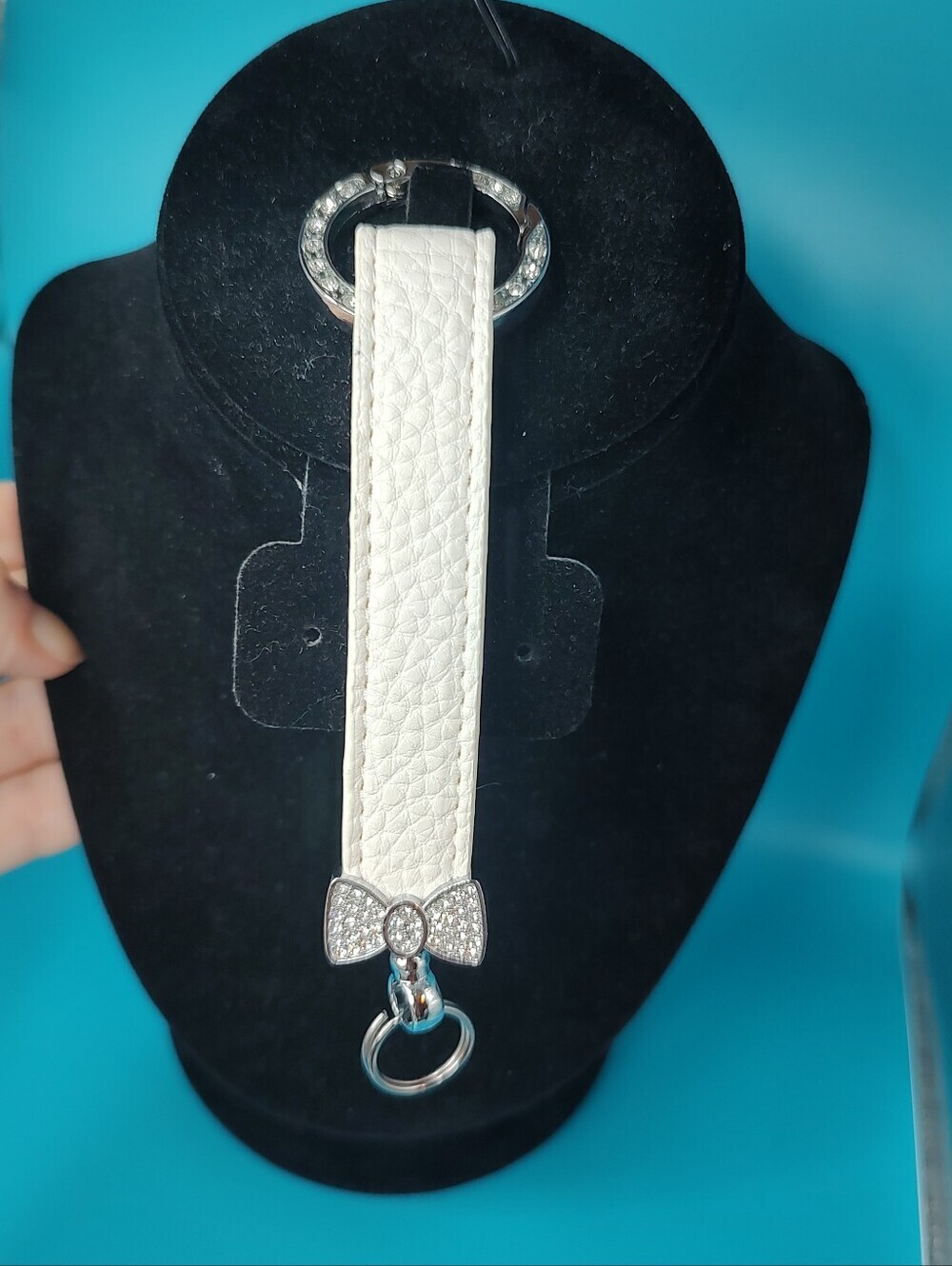 💥 3/$20 Faux Leather Bow Rhinestone Keychain Strap